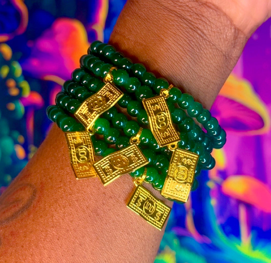 I am a Magnet for Money💴